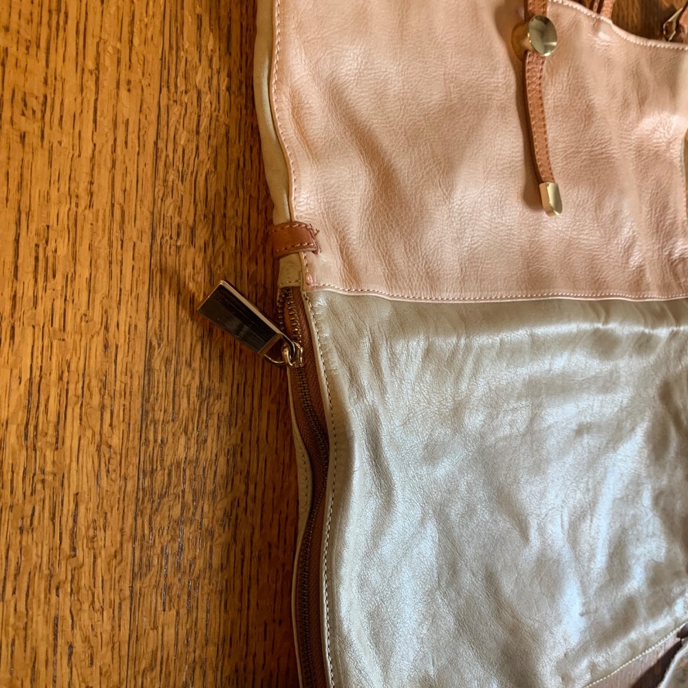 Purse - Picture 2 of 3